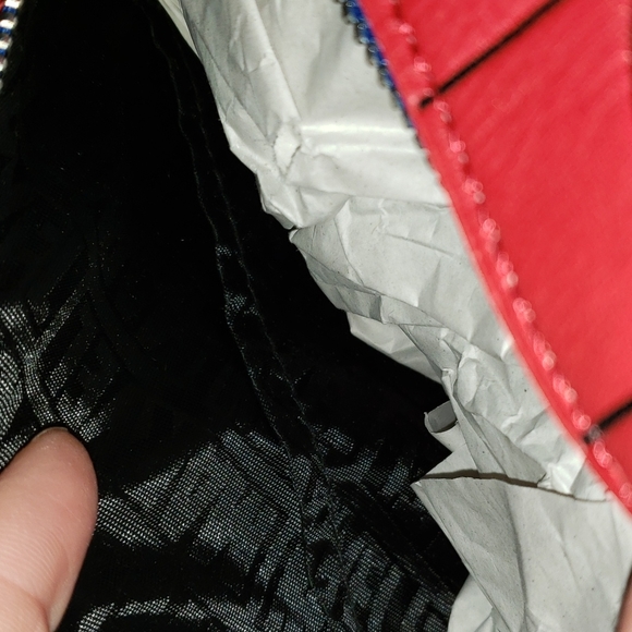 Loungefly Marvel SpiderMan purse crossbody purse - Picture 7 of 9